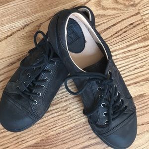 Frye Kira Low Top leather sneakers 8M